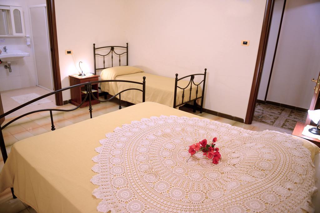 B&B Villa Lucia Mesagne Szoba fotó
